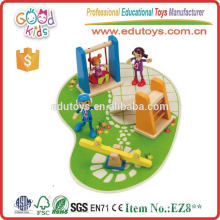 Lovely Design Мини Деревянные игрушки Детская площадка с деревянными качелями, слайдом и смотровой пилой